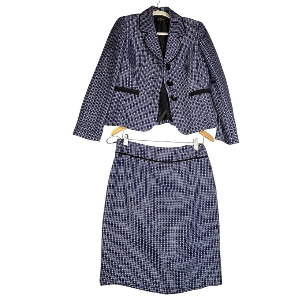 Le Suit Two piece Suit set